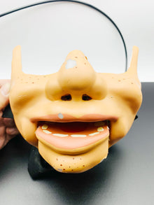  Blabbermouth Bob Mask by Karl Evans