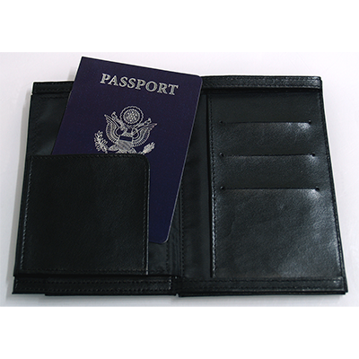 Pickpocket Passport (Gimmick and Online instructions) by Alan Wong & Gregory Wilson - Trick