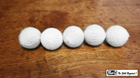 Crochet 5 Ball combo Set (1"/White) by Mr. Magic - Trick
