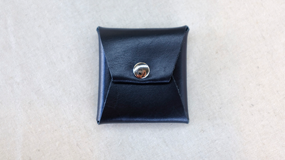 Square Coin Case (Black Leather) by Gentle Magic - Trick