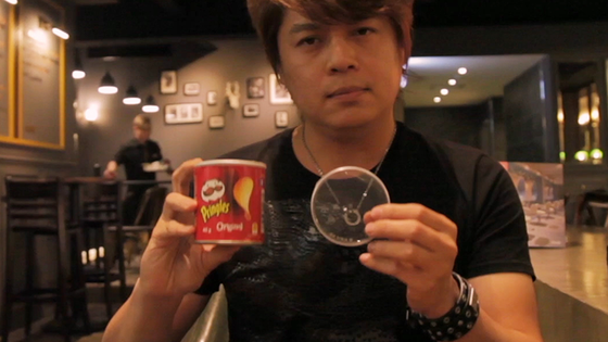 Pringles Go (Red to Green) by Taiwan Ben and Julio Montoro - Trick
