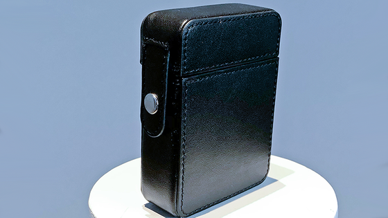 MAZE Leather Card Case (Black) by Bond Lee - Trick